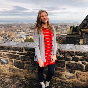 Meet your Posher, Alexandra